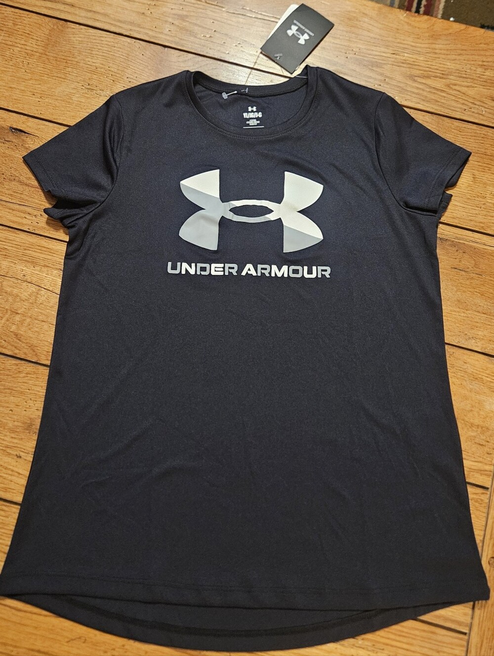 Girls Under Armor Shirt NWT